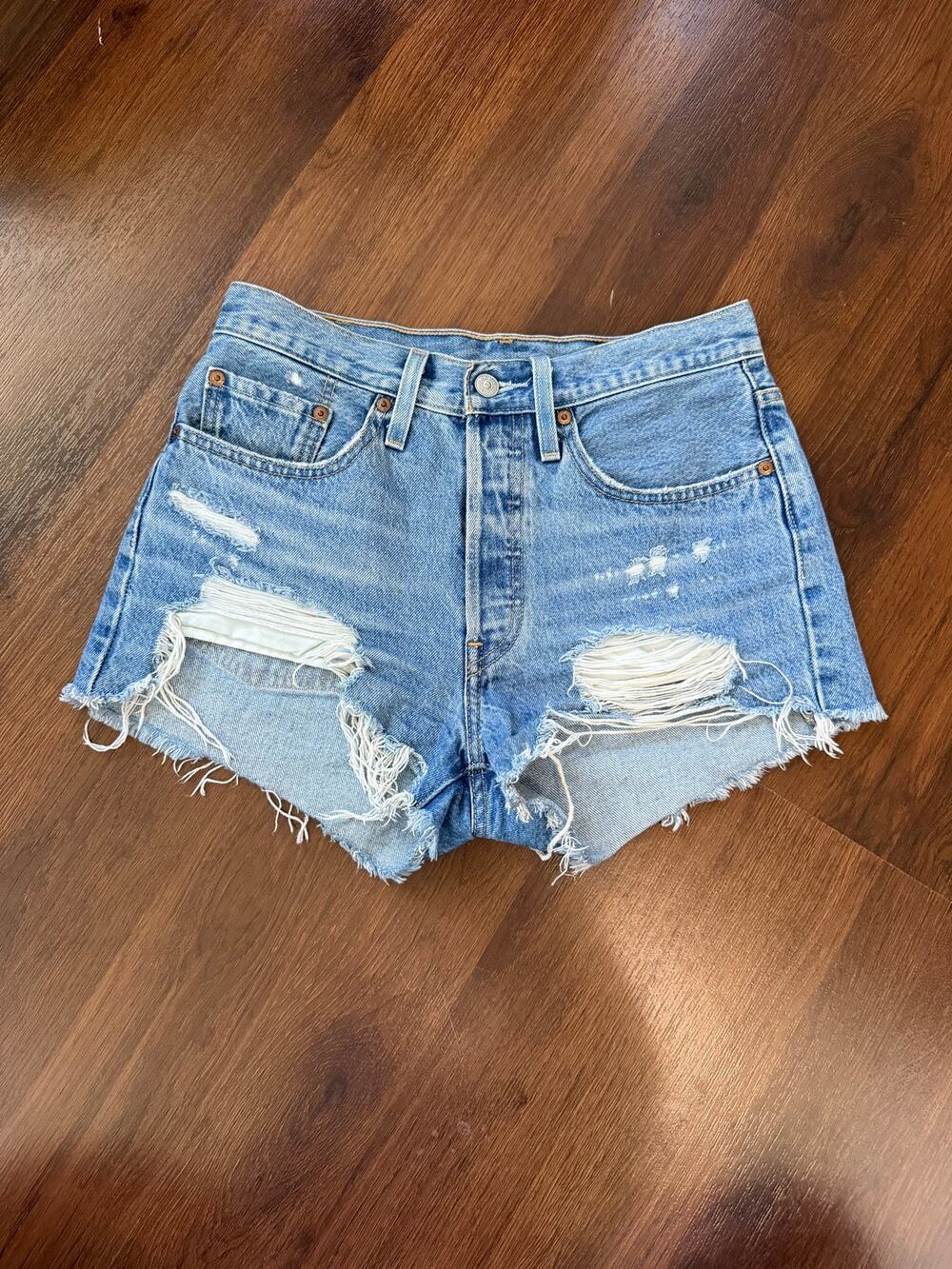 Levi's 501XX Denim Shorts Medium Wash Sz 26 High Rise Cut Off Casual Everyday